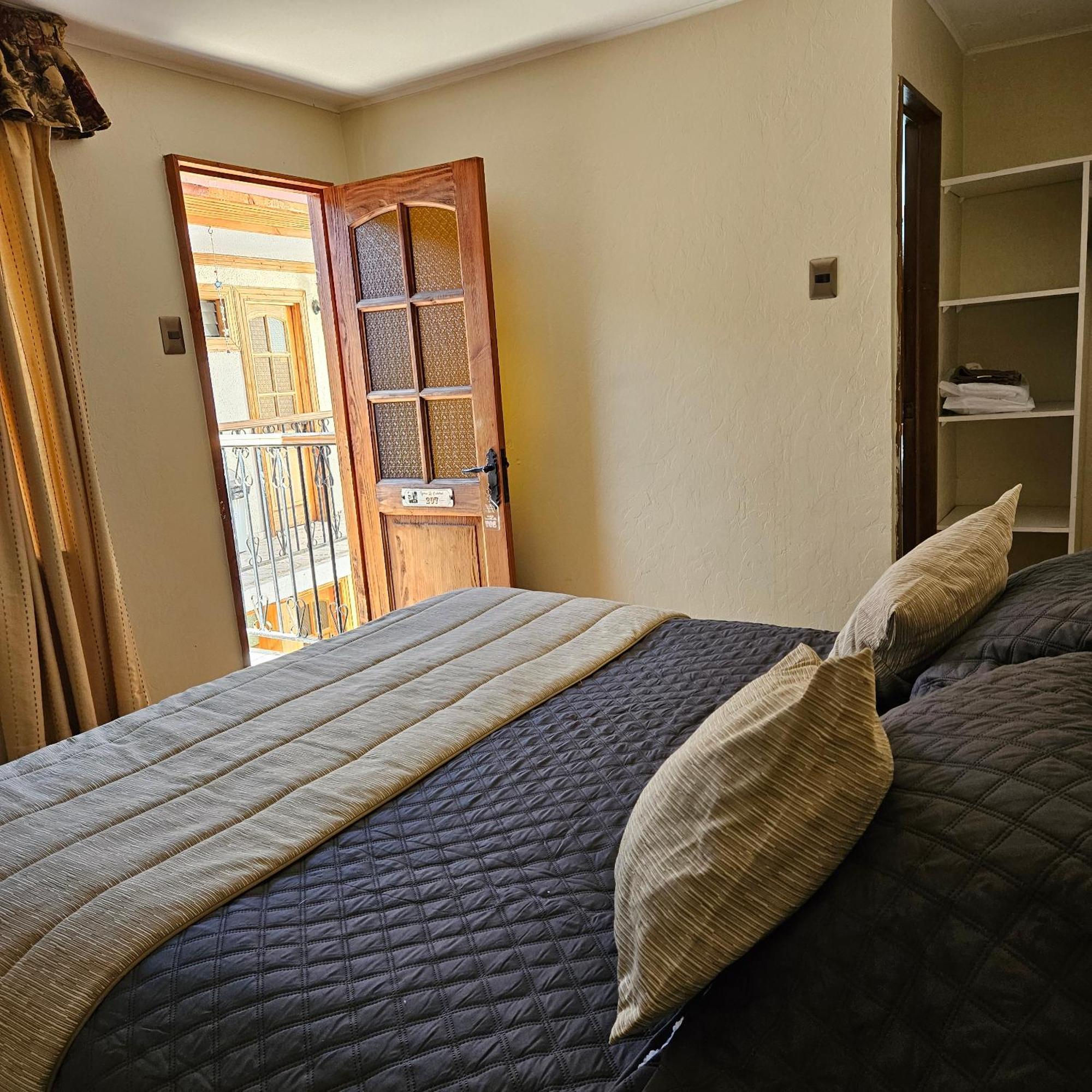 Hostal De Colon La Serena Exterior photo